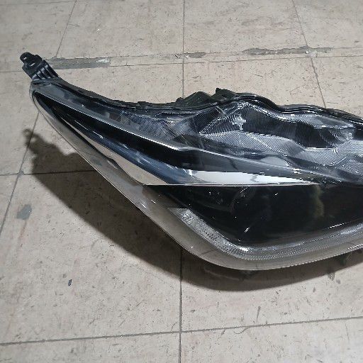 Toyota startlet headlight