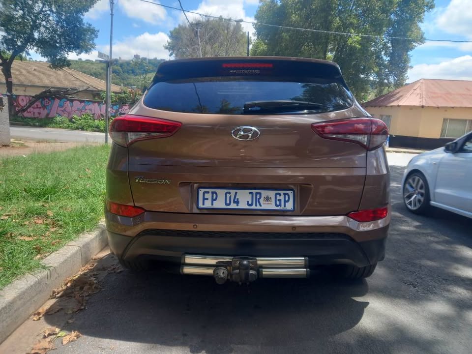 2016 Hyundai Tucson 2.0 Elite Petrol, Auto, Brown, 88000kms, Sunroof, Reverse Sensor/Camera