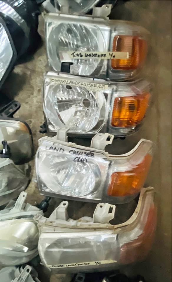 Toyota Land Cruiser Headlights - Private Seller Toyota Land Cruiser Headlights - Private Seller