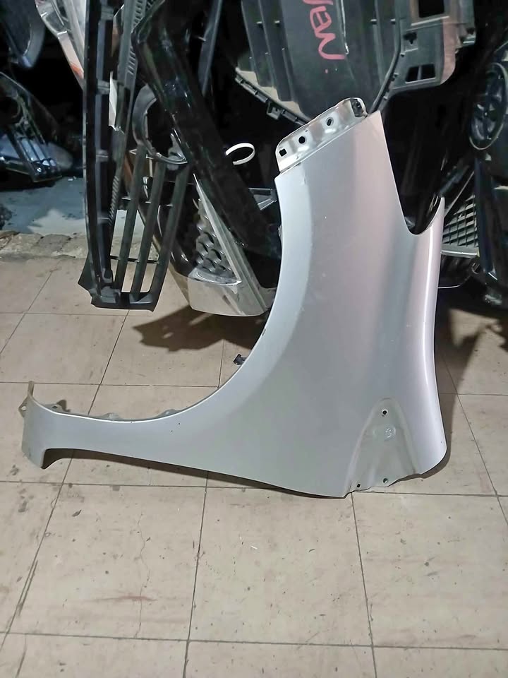 Toyota yaris fender - Private Seller Toyota yaris fender - Private Seller