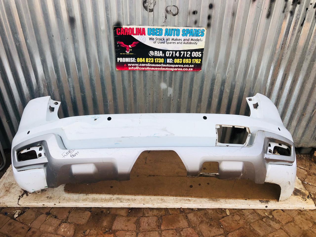 Ford Everest rear/back bumper with bumper moulding - Private Seller Ford Everest rear/back bumper with bumper moulding - Private Seller