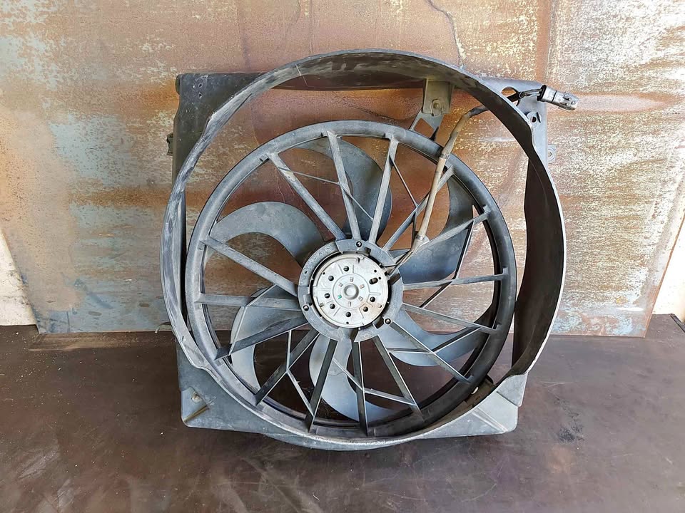 Jeep Cherokee KJ Radiator Fan + Cowling P/N PA66-(GF+M)38 Jeep Cherokee KJ Radiator Fan + Cowling P/N PA66-(GF+M)38