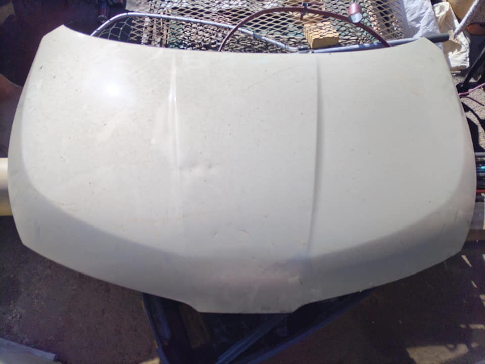 Nissan micra bonnet Call or WhatsApp me - Private Seller Nissan micra bonnet Call or WhatsApp me - Private Seller