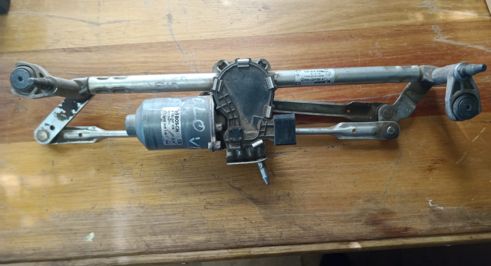 WIPER MECHANISM FOR POLO VIVO - Private Seller