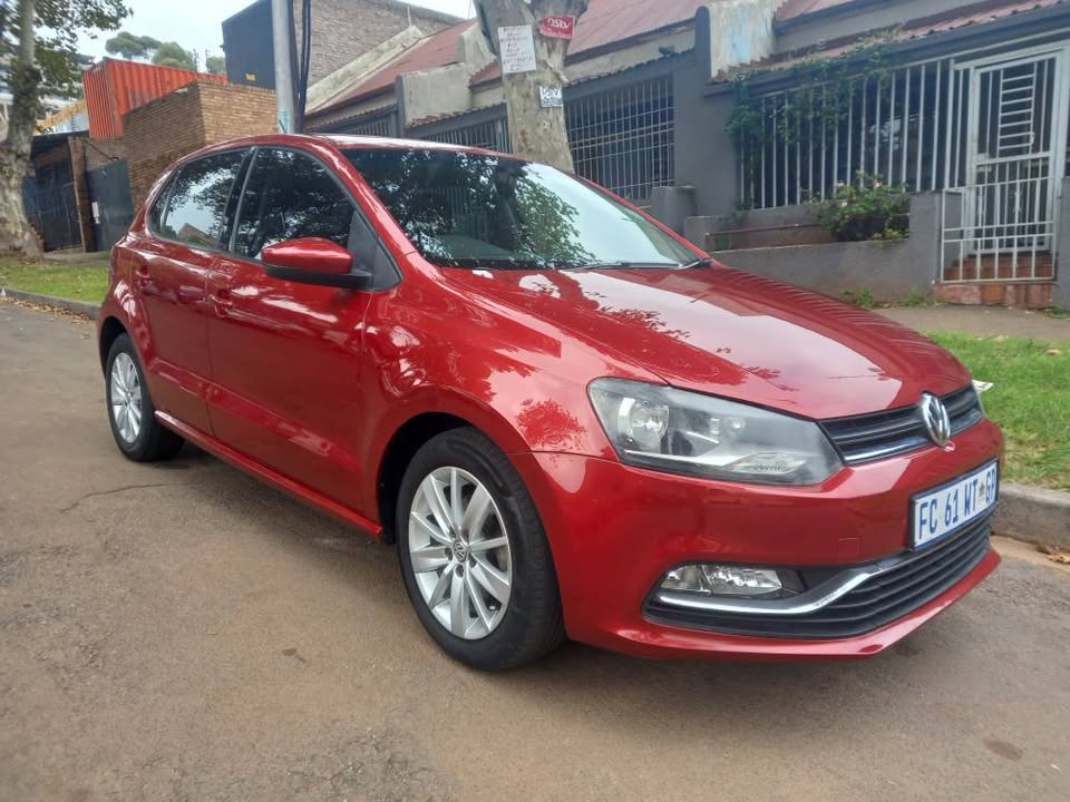 2017 VW Polo 6, 1.2 Tsi Comfortline Petrol, Manual, Maroon, 83000kms