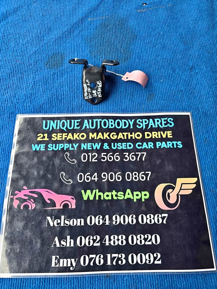 Ford Ranger Left Front Lower Door Hinge - Private Seller Ford Ranger Left Front Lower Door Hinge - Private Seller