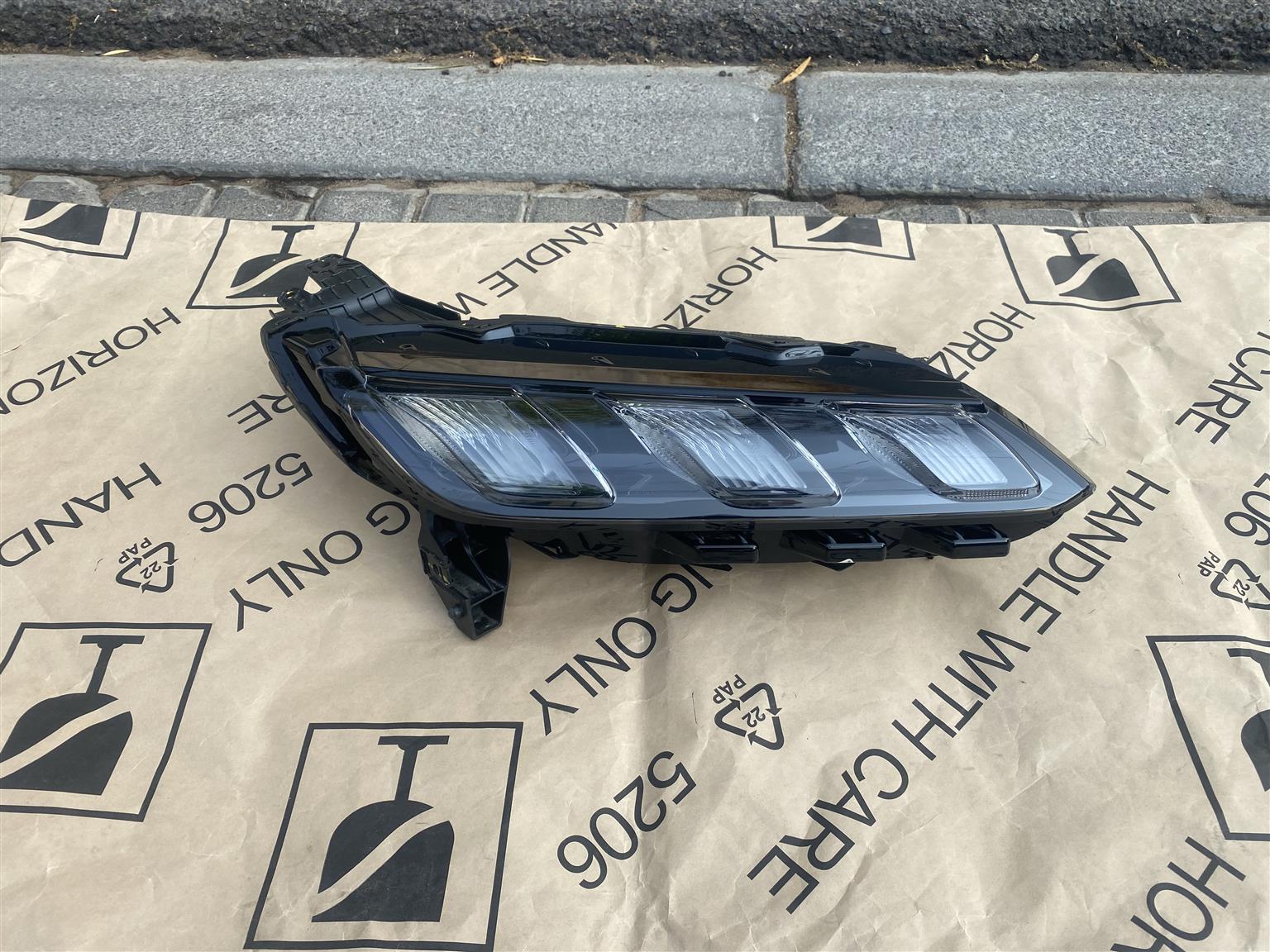 2024 SUZUKI GRAND VITARA LED HEADLIGHT RIGHT SIDE FOR SALE - Private Seller 2024 SUZUKI GRAND VITARA LED HEADLIGHT RIGHT SIDE FOR SALE - Private Seller