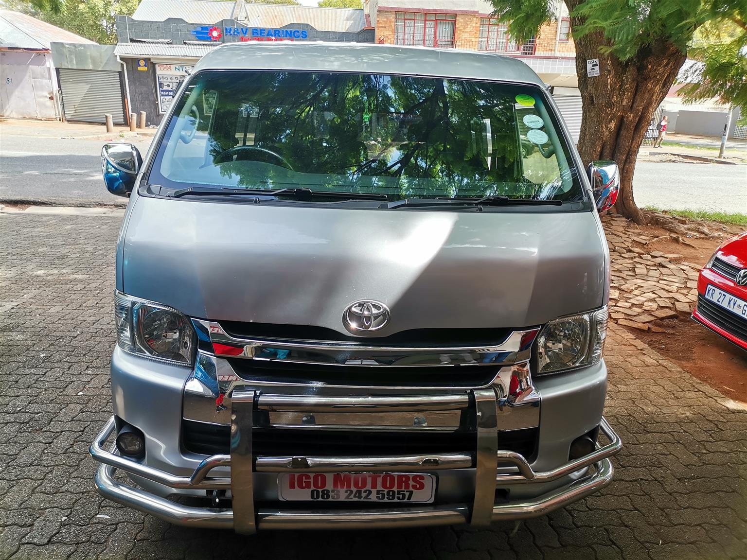 Toyota Quantum Sport Inside