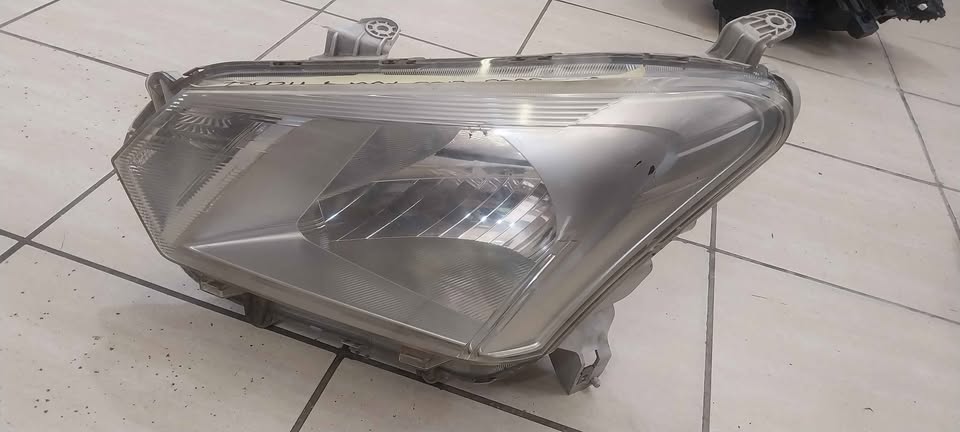 ISUZU DMAX HEADLIGHT 2017-2022 LHS AVAILABLE - Private Seller