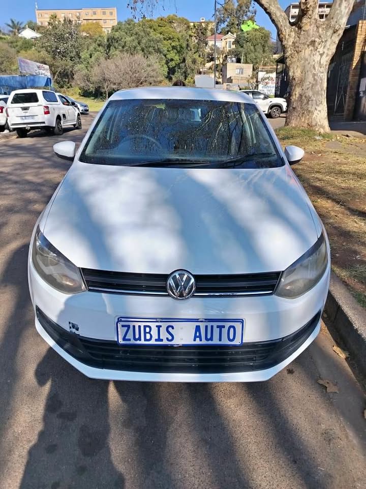 Polo vivo 1.4 hatchback 2019