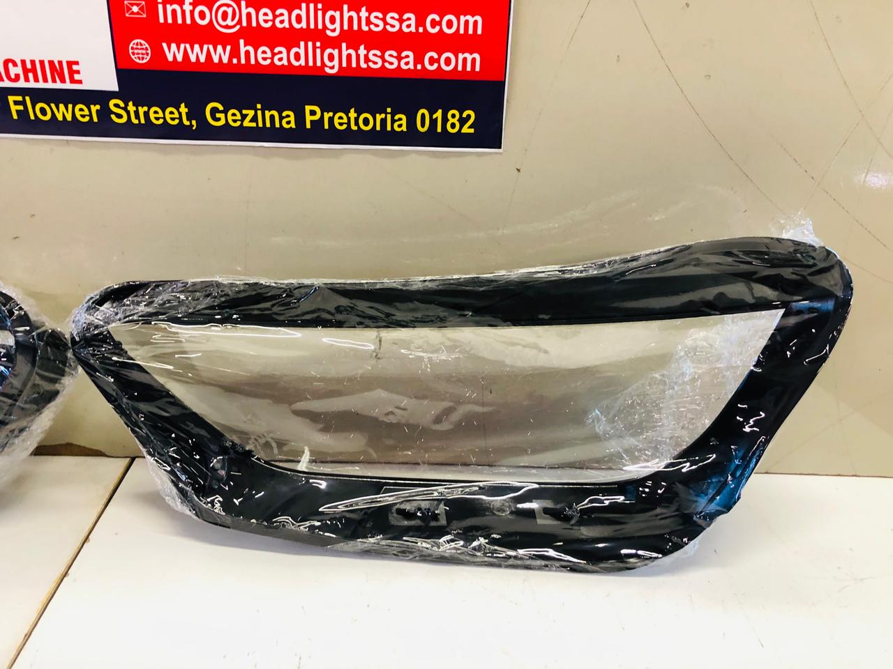 Audi Q5 left and right side headlight replacement lens - Private Seller Audi Q5 left and right side headlight replacement lens - Private Seller