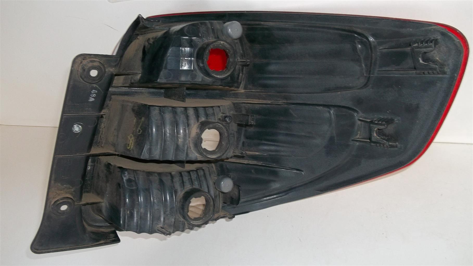 Used Suzuki SX4 (2008) tail light (Left) for sale in Gauteng