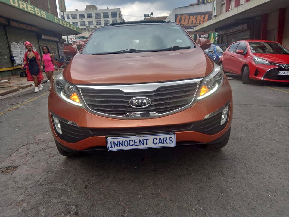 2012 KIA SPORTAGE 2.0 CDI DIESEL, MANUAL, MILEAGE 94000KM, ORANGE COLOR, 2012 KIA SPORTAGE 2.0 CDI DIESEL, MANUAL, MILEAGE 94000KM, ORANGE COLOR,