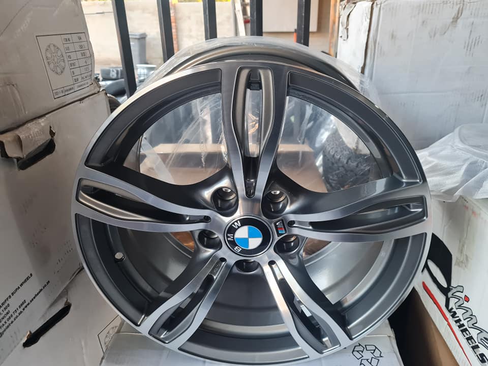 Bmw Brand new mags size 17 pcd 6x120