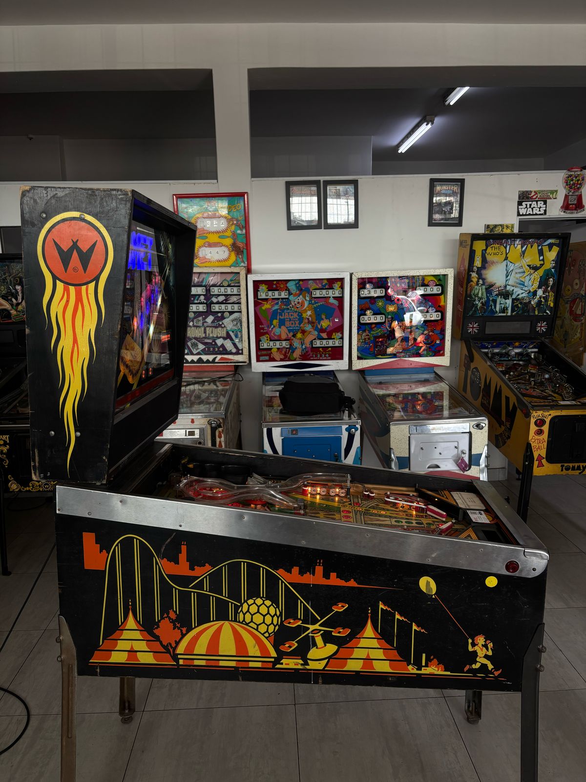 Comet Pinball Machine for Sale