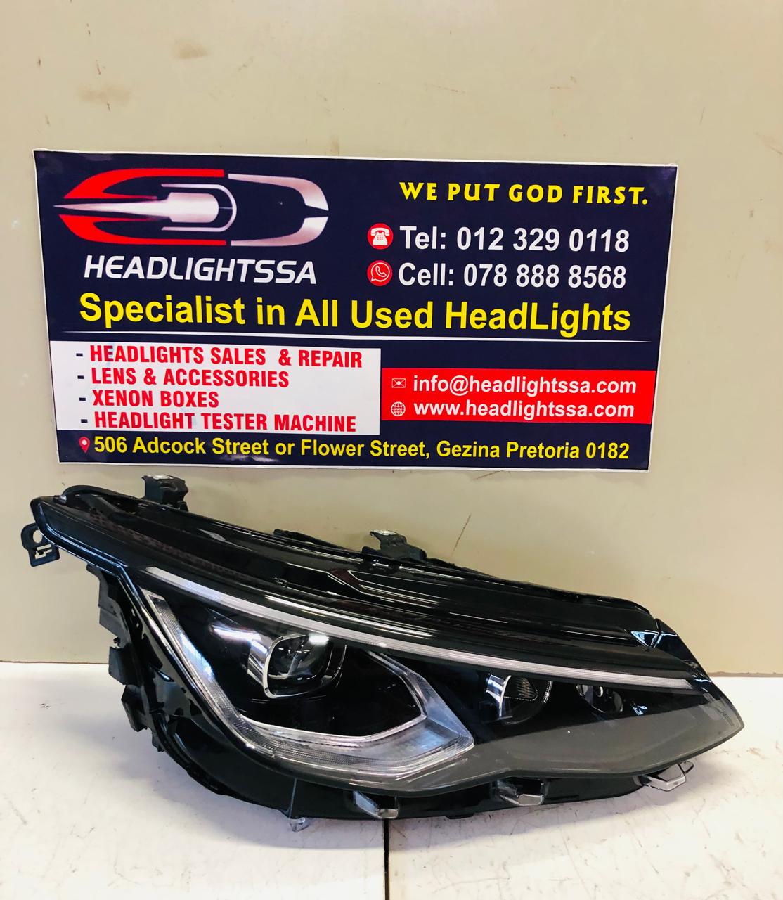 VW Golf 8 TSI (IQ light) right side xenon headlight - Private Seller VW Golf 8 TSI (IQ light) right side xenon headlight - Private Seller
