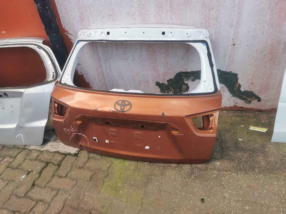 Toyota Urban Cruiser tailgate - Private Seller Toyota Urban Cruiser tailgate - Private Seller