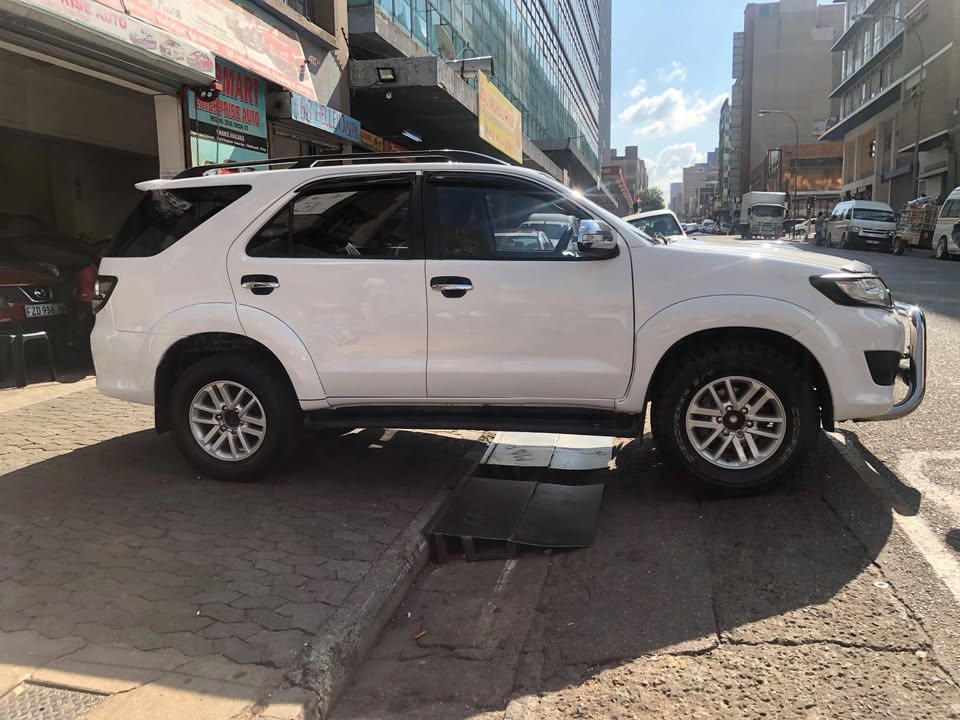 2015 Toyota fortuner 3.0 d4d automatic