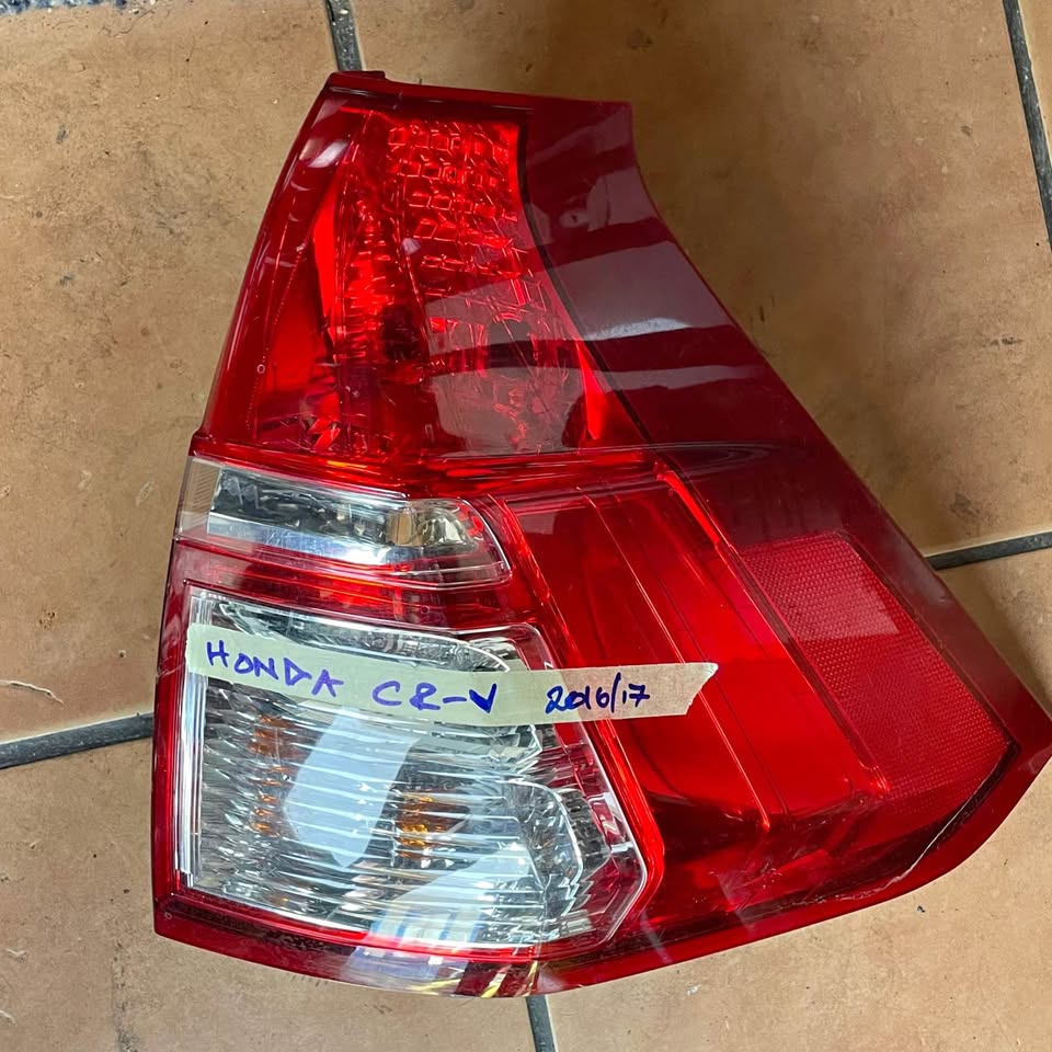 Honda CR-V taillight 2016 - Private Seller Honda CR-V taillight 2016 - Private Seller