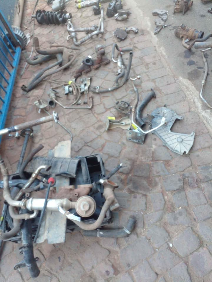 Mahindra scorpio Mhwk pik up 2.2 Engine Parts - Private Seller