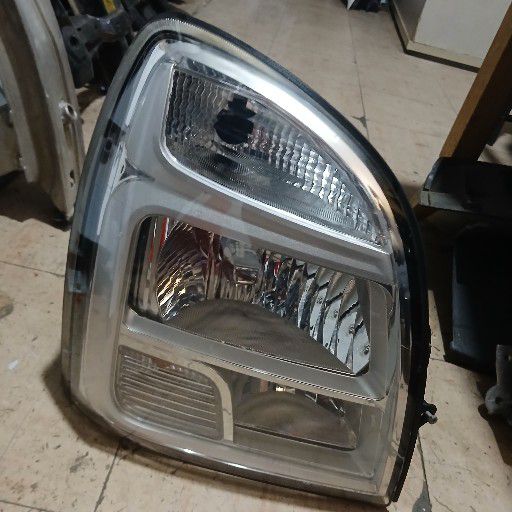Hyundai h100 headlight - Private Seller Hyundai h100 headlight - Private Seller