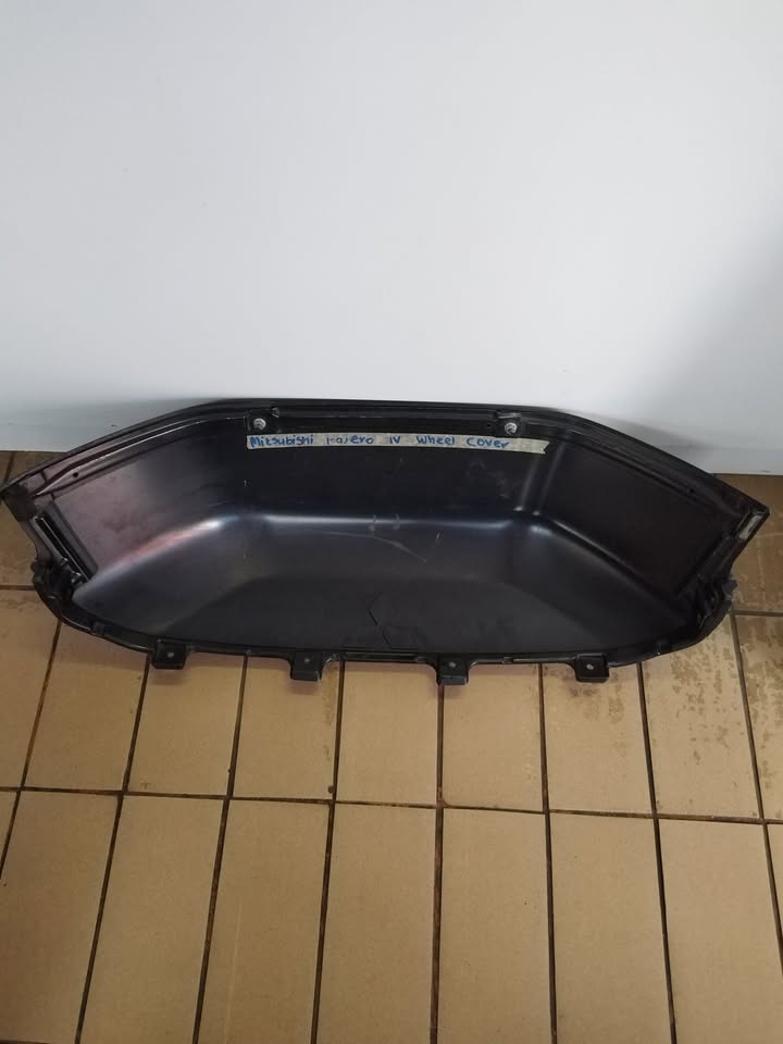2016 MITSUBISHI PATERO 4 WHEEL COVER FOR SALE SUPER CLEAN - Private Seller 2016 MITSUBISHI PATERO 4 WHEEL COVER FOR SALE SUPER CLEAN - Private Seller