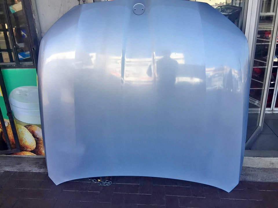 BMW M4 G80 bonnet for sell in good condition - Private Seller BMW M4 G80 bonnet for sell in good condition - Private Seller