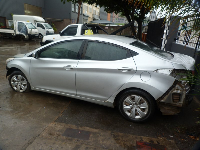 Hyundai Elantra 1.6 Manual - 2013 - Private Seller Hyundai Elantra 1.6 Manual - 2013 - Private Seller