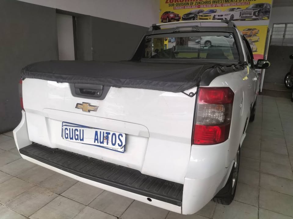 2017 Chevrolet Utility 1.8 Sport Manual  Petrol   White Color 99,000KM
