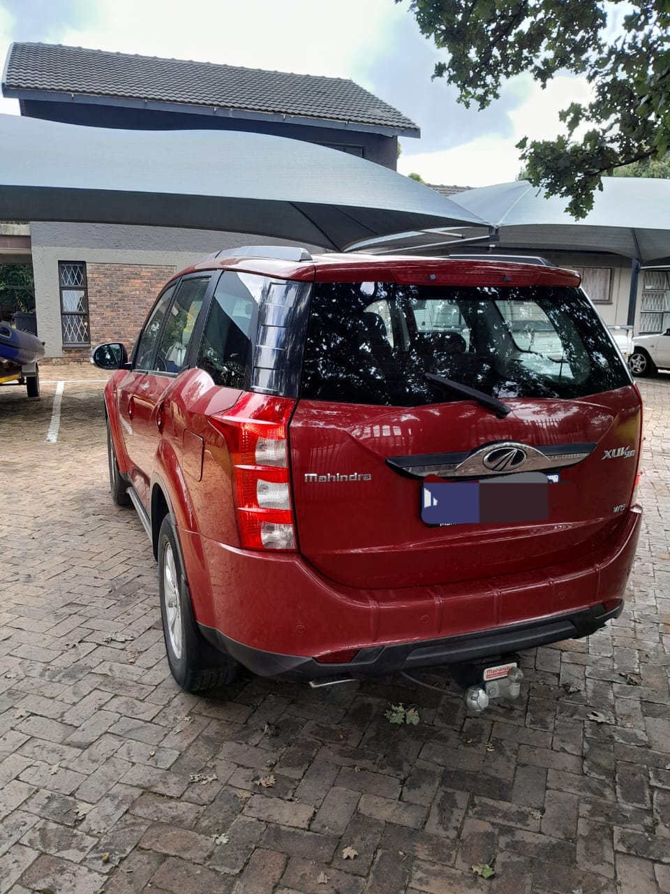 Mahindra Xuv 5002015 model7 seater