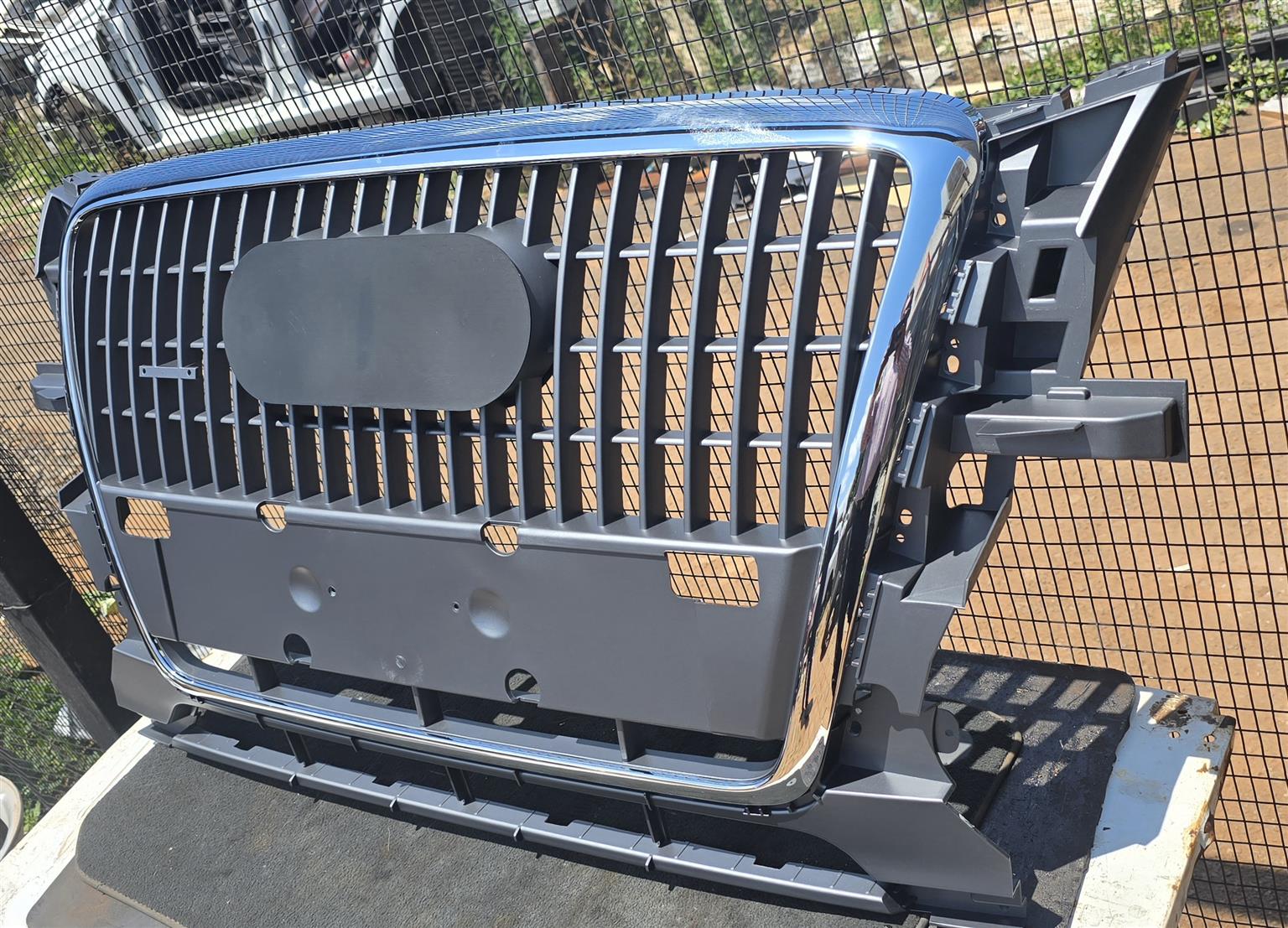 New stock arrivals Audi q5 09 to 12 Radiator grill - Private Seller New stock arrivals Audi q5 09 to 12 Radiator grill - Private Seller