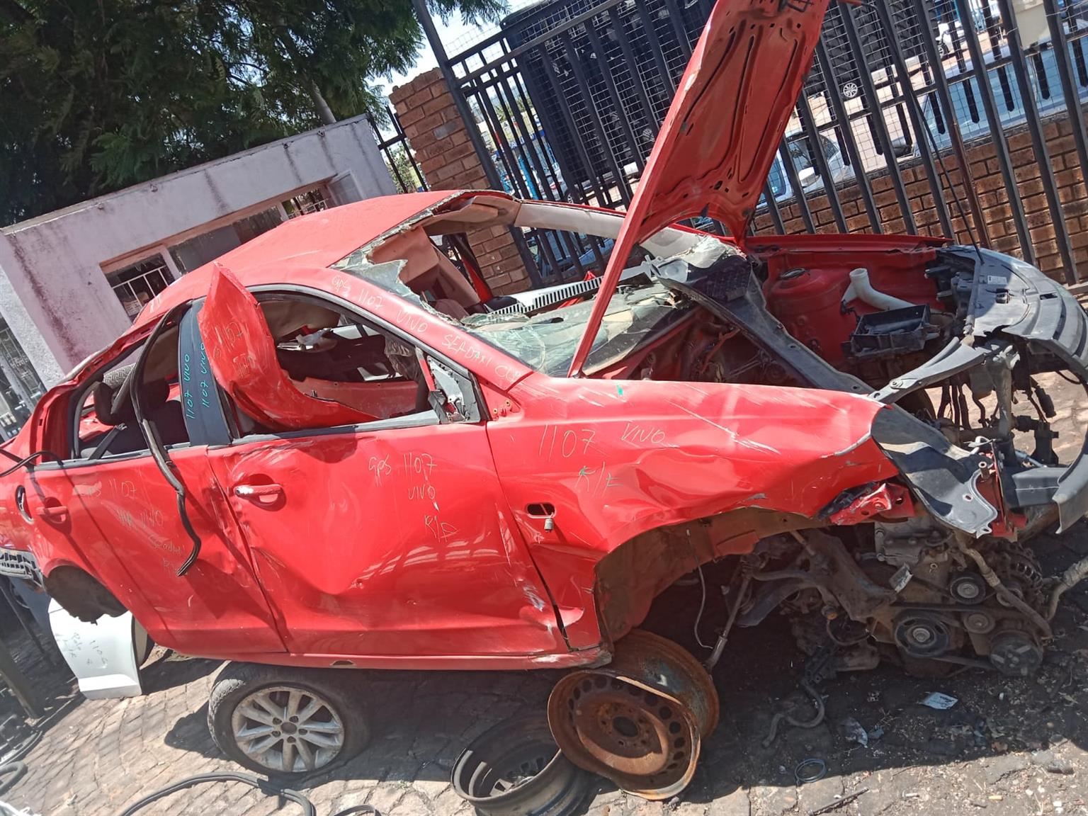 VW POLO VIVO 1.4 FSI SEDAN STRIPPING FOR SPARES - Private Seller VW POLO VIVO 1.4 FSI SEDAN STRIPPING FOR SPARES - Private Seller