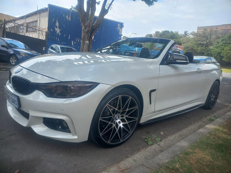 2015 BMW 420i PETROL CONVERTIBLE, AUTO, WHITE COLOR, MILEAGE 60,000KMS