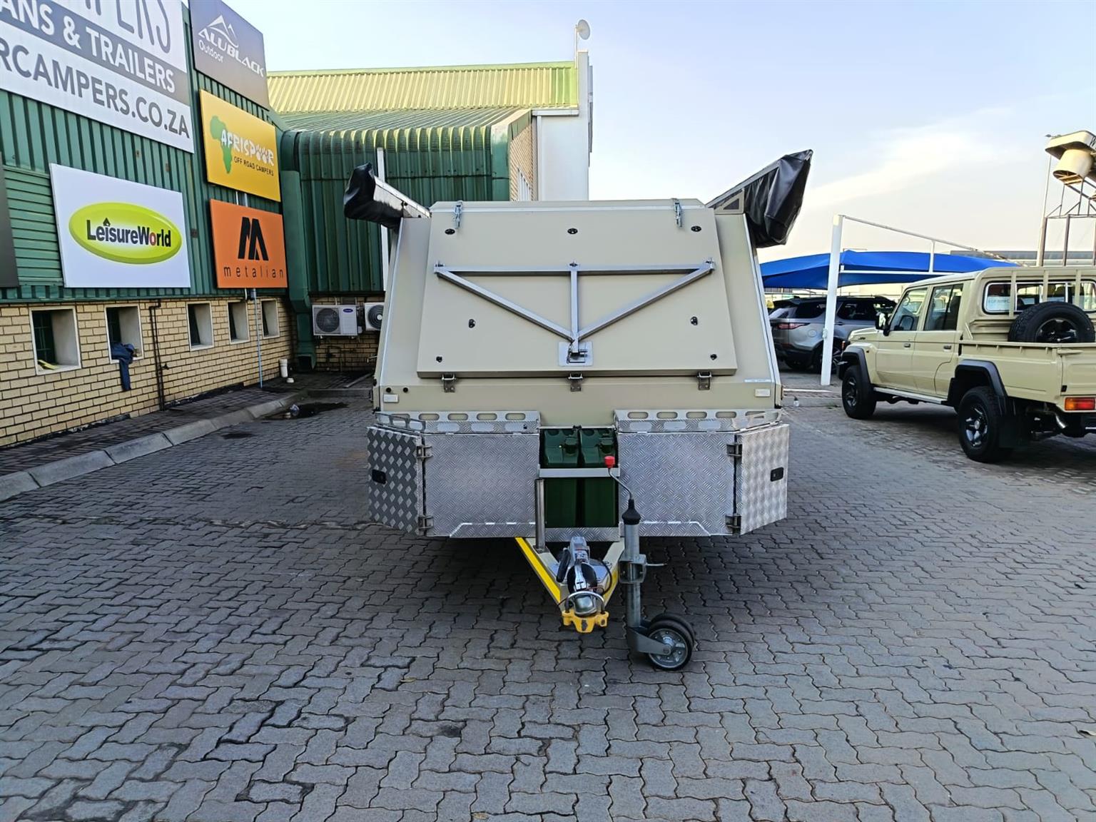 2017 Bush Lapa Ratel Offroad Caravan - Private Seller 2017 Bush Lapa Ratel Offroad Caravan - Private Seller