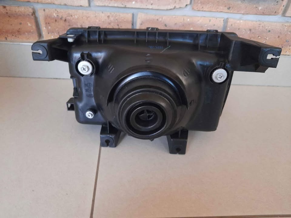 ISUZU 1998/2003 BRAND NEW HEADLIGHTS FORSALE