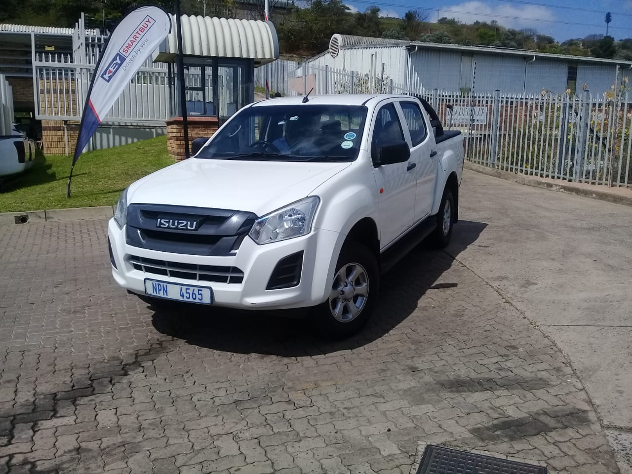 2017 Isuzu KB double cab KB 250 D TEQ HO HI RIDER P/U D/