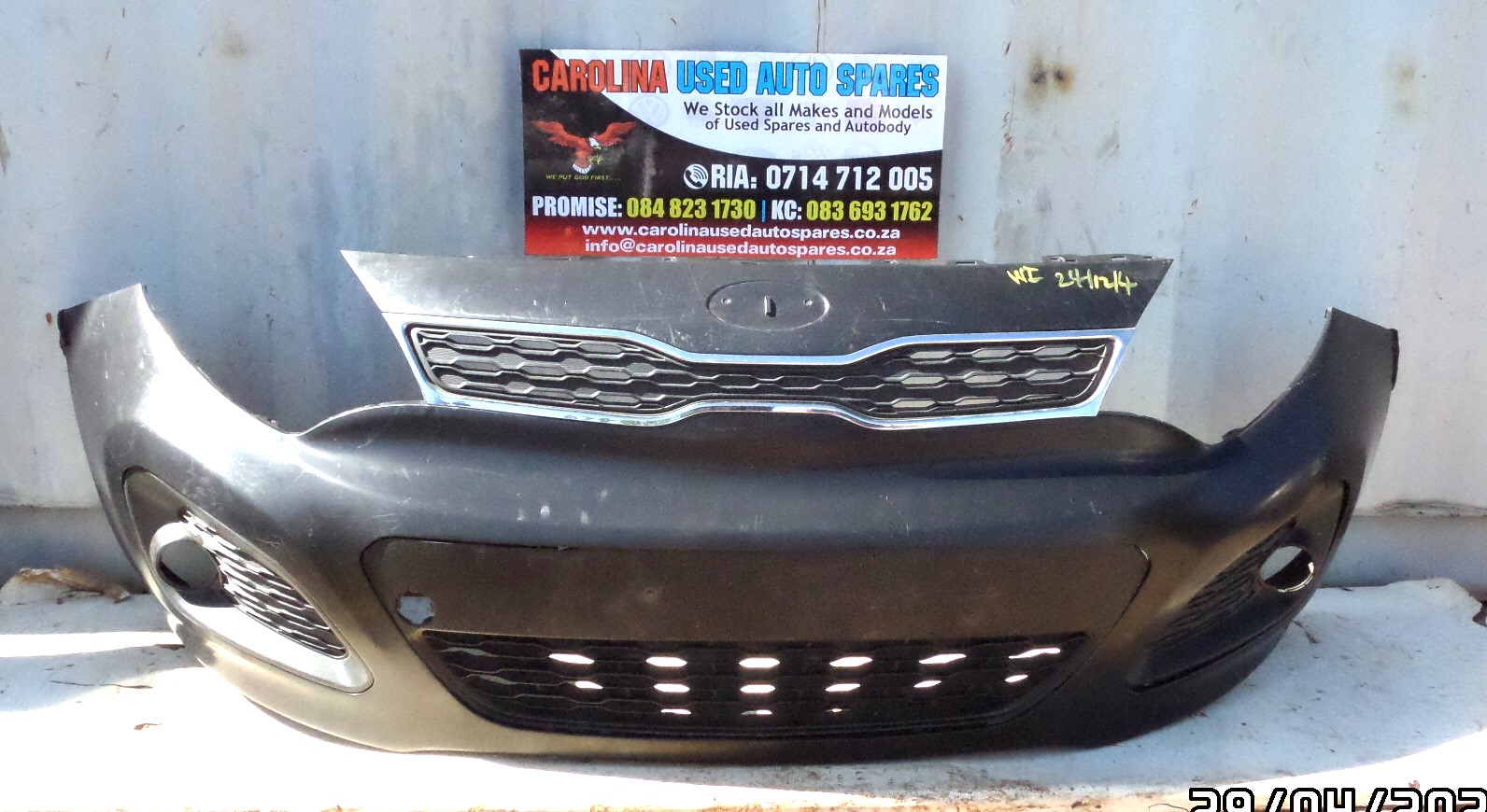 Kia Rio complete front bumper (hatchback) - Private Seller Kia Rio complete front bumper (hatchback) - Private Seller