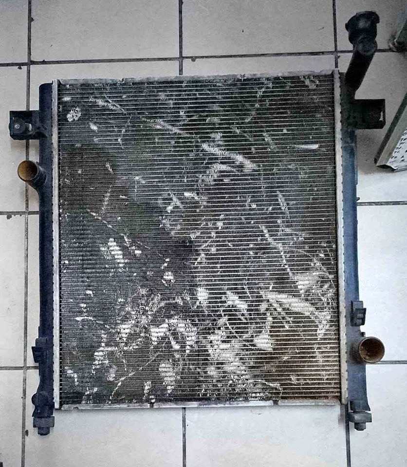 Jeep Cherokee radiator - Private Seller Jeep Cherokee radiator - Private Seller