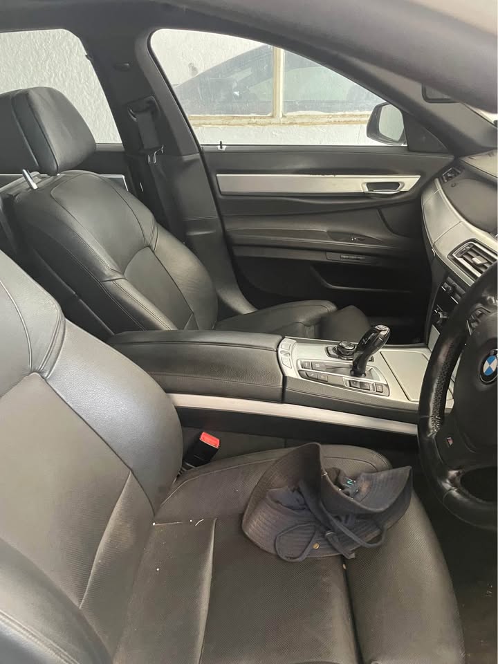 BMW 750i M Sport 5.0 V8 Twin Turbo stripping for spares