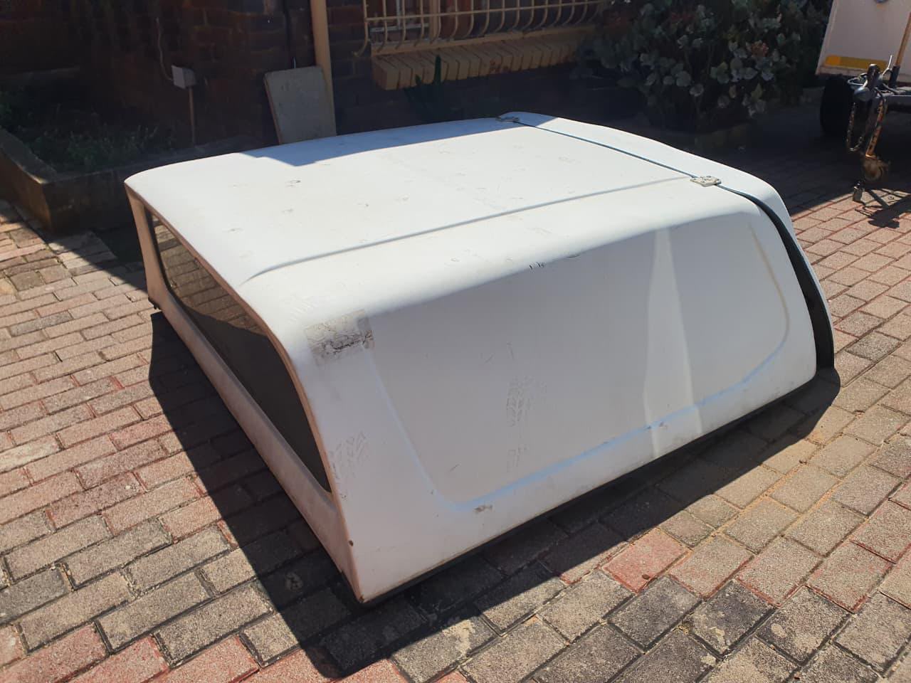 CANOPY FOR SALE Toyota Hilux Double Cab - Private Seller CANOPY FOR SALE Toyota Hilux Double Cab - Private Seller