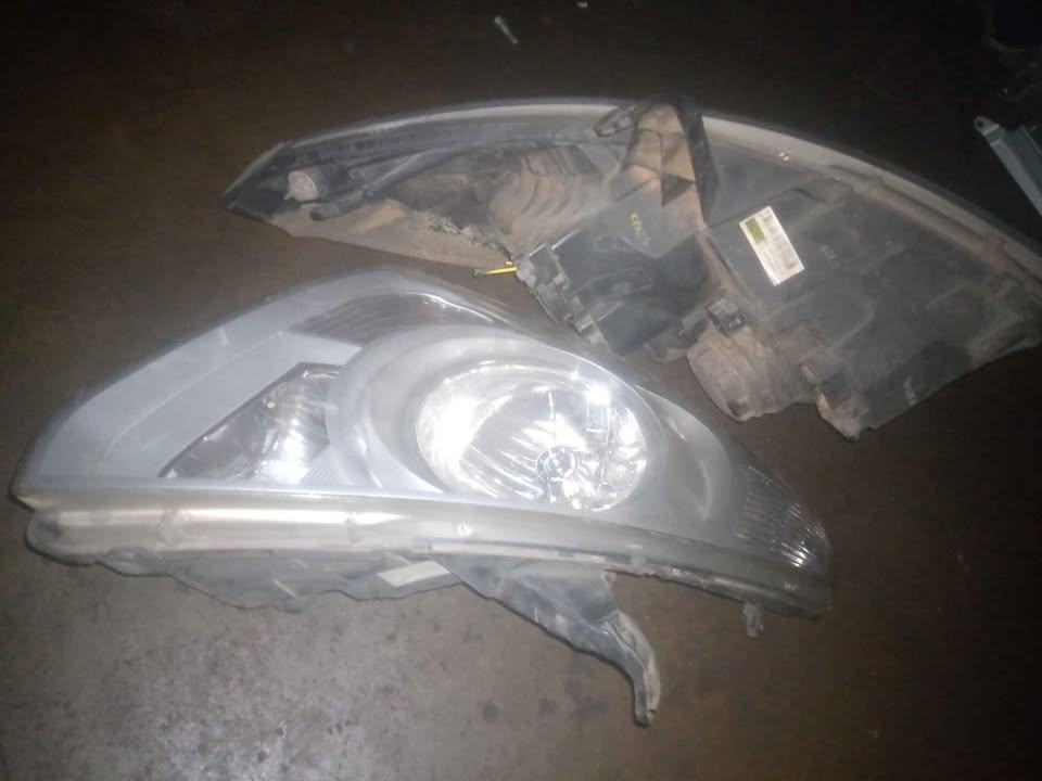 Hyundai H1 both headlights - Private Seller Hyundai H1 both headlights - Private Seller