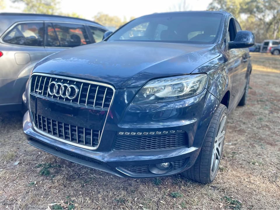 Audi Q7 facelift stripping for spares - Private Seller Audi Q7 facelift stripping for spares - Private Seller