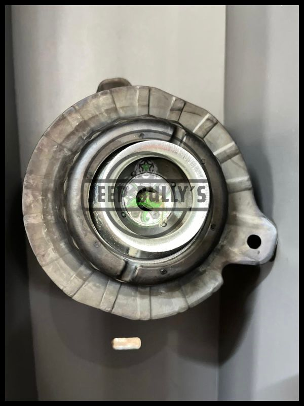Jeep Cherokee KL Shock Mountings: Brand New - Private Seller Jeep Cherokee KL Shock Mountings: Brand New - Private Seller