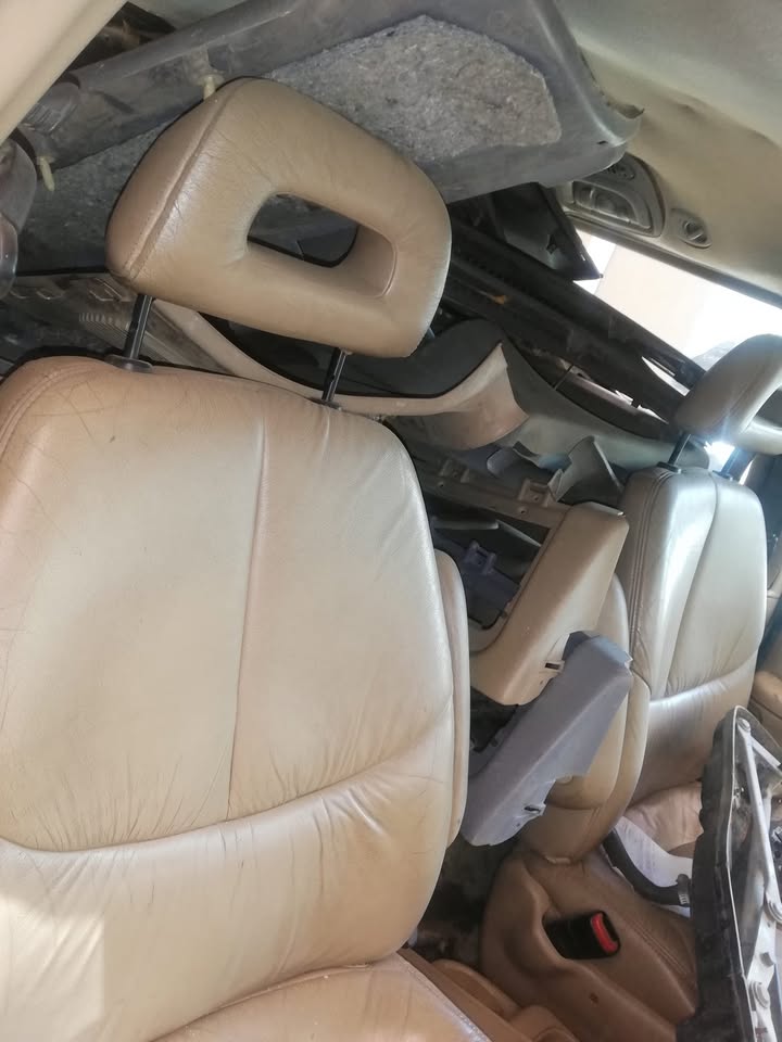 CHRYSLER GRAND VOYANGER 3.3L INTERIOR - Private Seller
