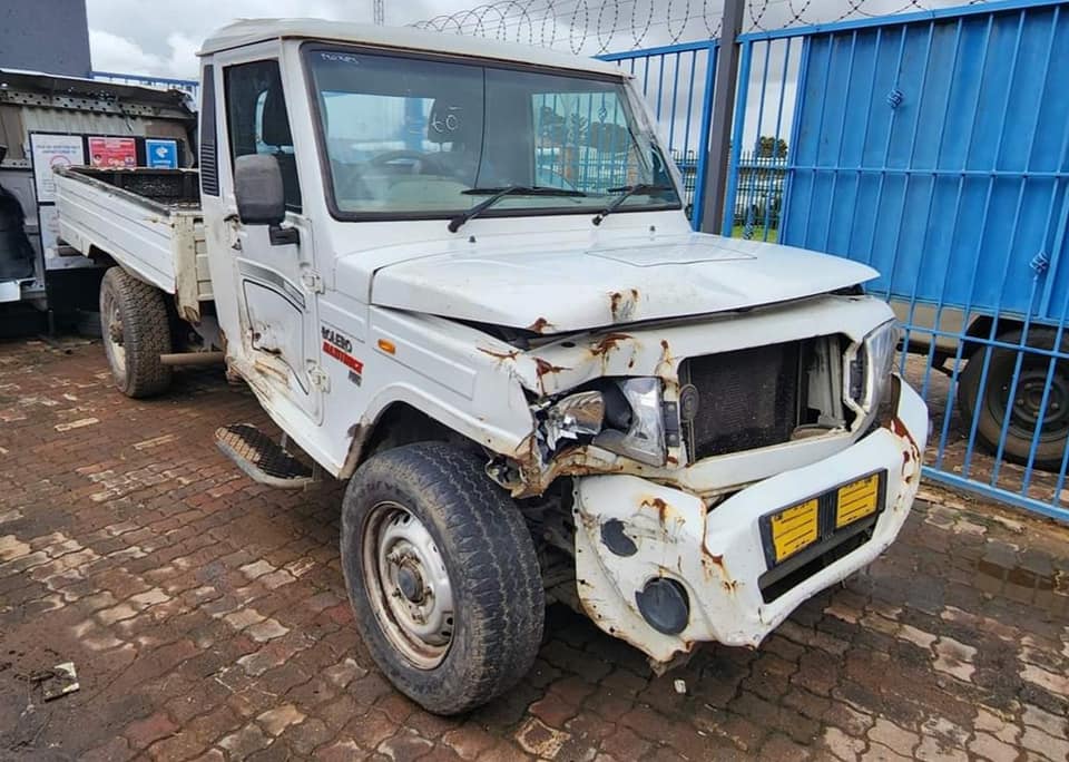 Mahindra Bolero 2.5 Maxi Truck Stripping For Spares - Private Seller Mahindra Bolero 2.5 Maxi Truck Stripping For Spares - Private Seller