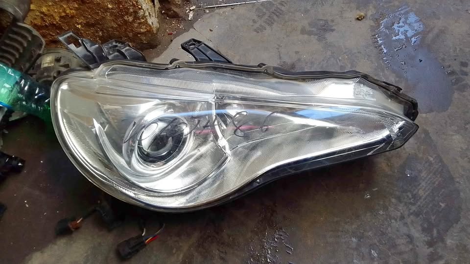 Toyota 86 headlights - Private Seller Toyota 86 headlights - Private Seller