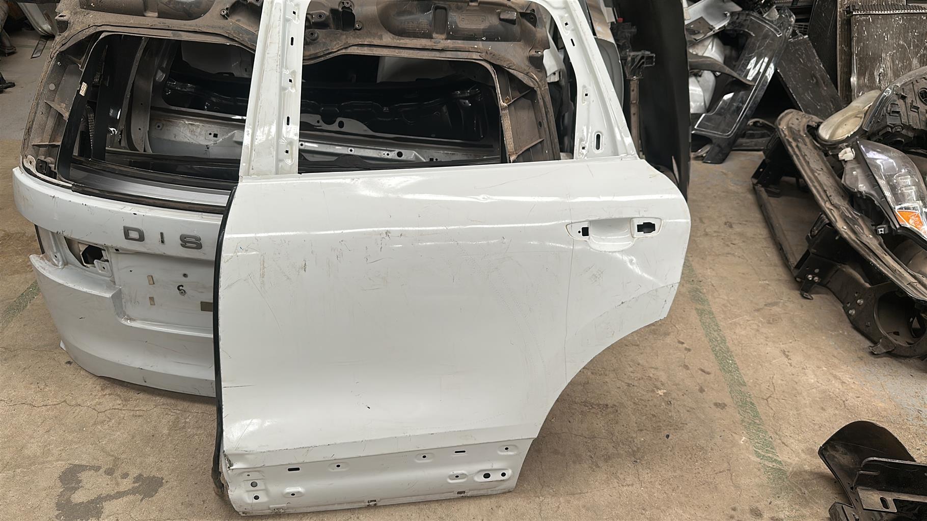 Porsche Cayenne Left Rear Door - Private Seller Porsche Cayenne Left Rear Door - Private Seller
