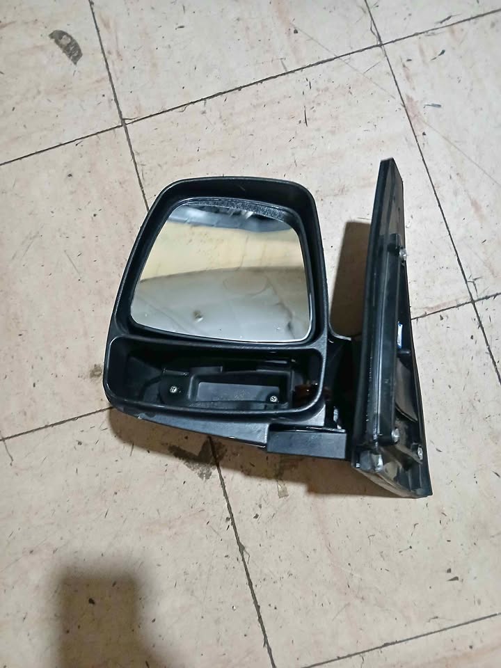 Kia k2700 side mirror - Private Seller Kia k2700 side mirror - Private Seller