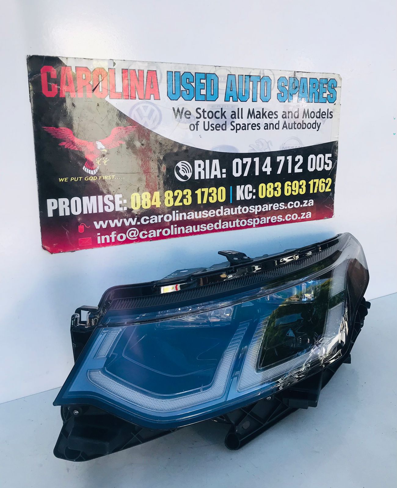 Land Rover Discover Sport L550 left side facelift headlight - Private Seller