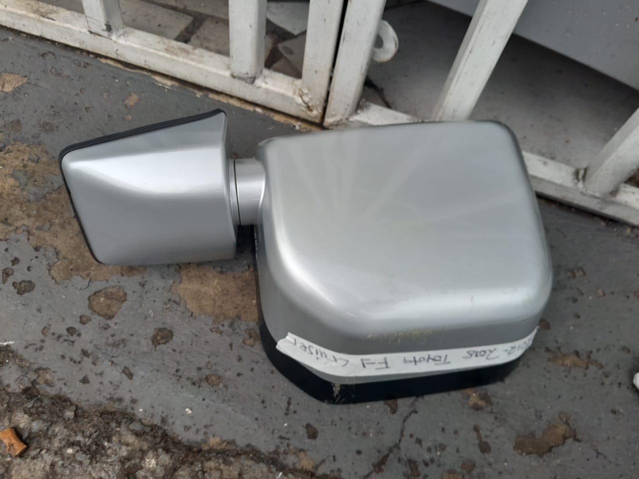 2012-2018 TOYOTA FJ CRUSIER SIDE MIRRO FOR SALE - Private Seller